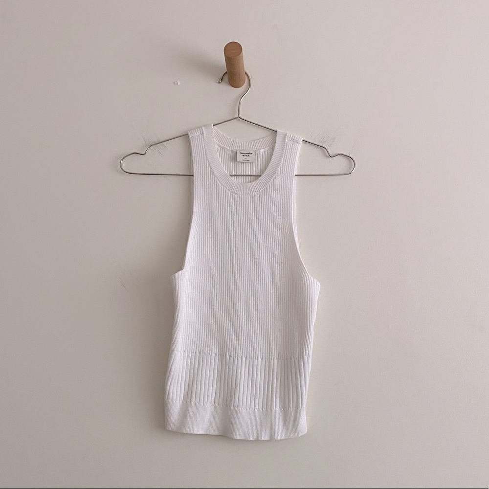Abercrombie & Fitch woven top size small perfect condition